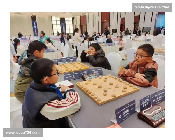 黑白交锋智慧激荡聚焦围棋比赛现场的巅峰对决时刻全球目光见证棋道荣光