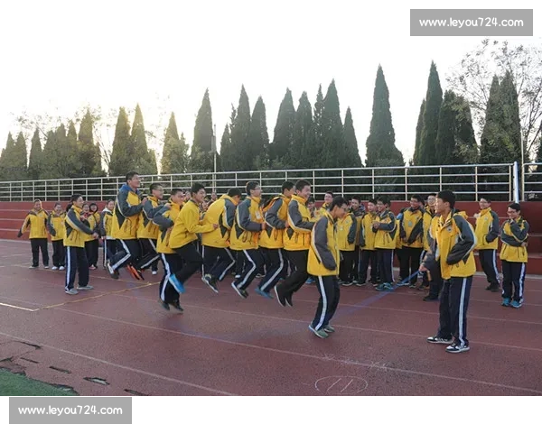 齐心协力激扬青春力量校园拔河比赛精彩通讯全景报道纪实风采